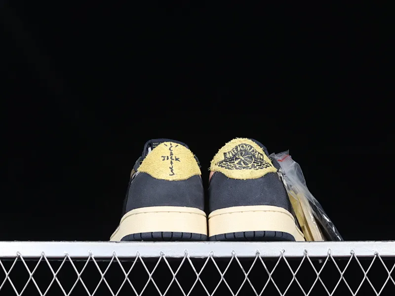 All categories Air Jordan Jordan series basketball shoes Air Jordan 1 Low Travis Scott x Jordan 1 Low AJ 1 OG Barb Anti-Hook Ghostface Low CQ4277-618